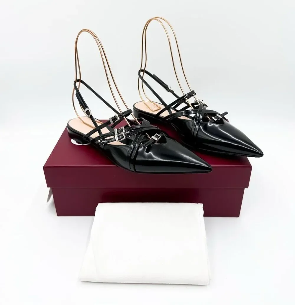 Gucci Seraphine Pointed Toe Buckle Leather Slingback Flats EU 39.5 US 9.5